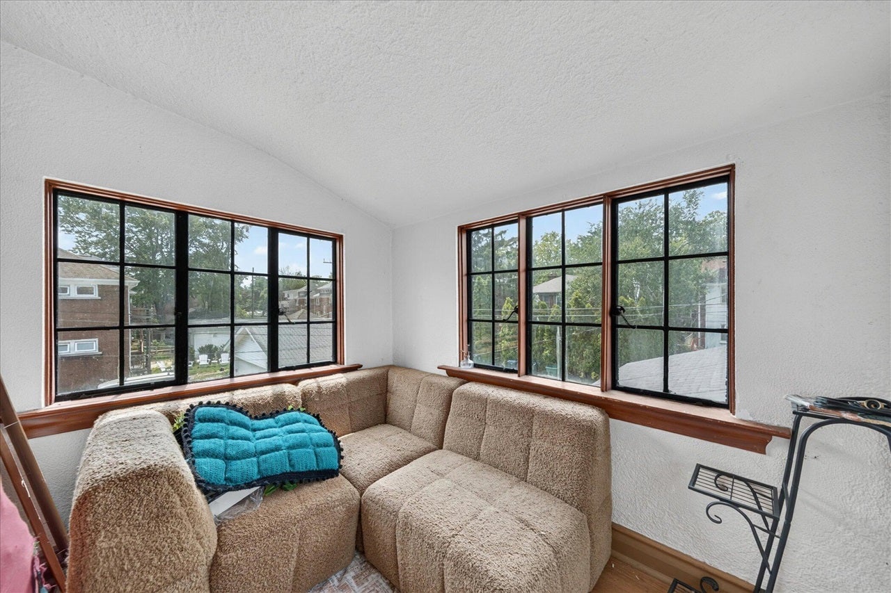 873-875 Nottingham Road Grosse Pointe, MI 48230 - Photo 31 of 37 Gallery Image 31