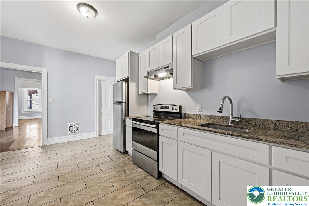 306 Ridge Avenue Allentown, PA 18102 - Photo 11 of 26