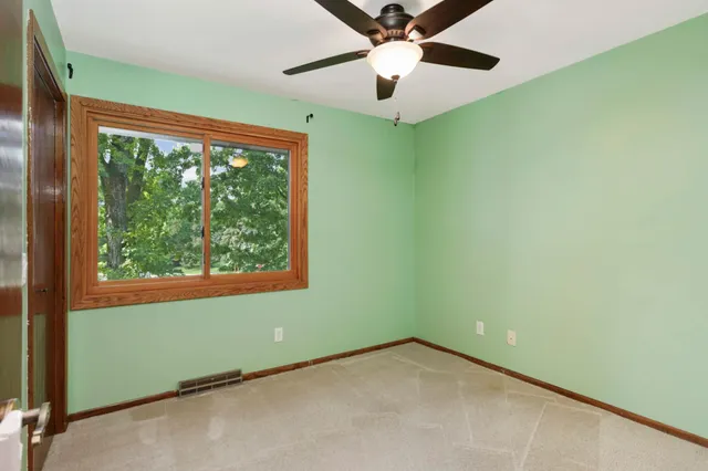 $3,200 | 8666 Windward Circle, Eden Prairie, MN 55344