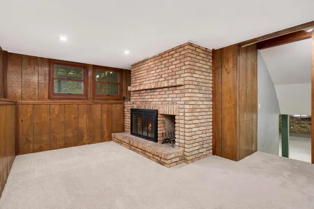 $3,200 | 8666 Windward Circle, Eden Prairie, MN 55344