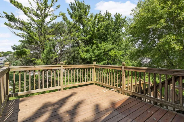 $3,200 | 8666 Windward Circle, Eden Prairie, MN 55344