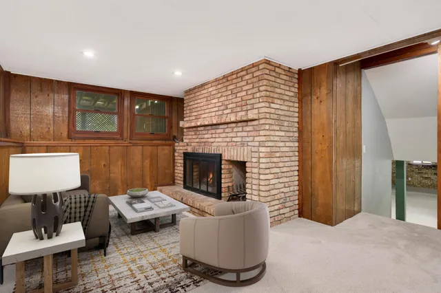 $3,200 | 8666 Windward Circle, Eden Prairie, MN 55344