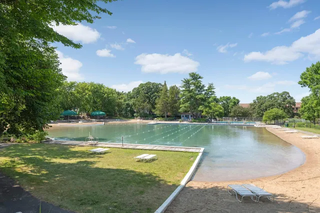 $3,200 | 8666 Windward Circle, Eden Prairie, MN 55344