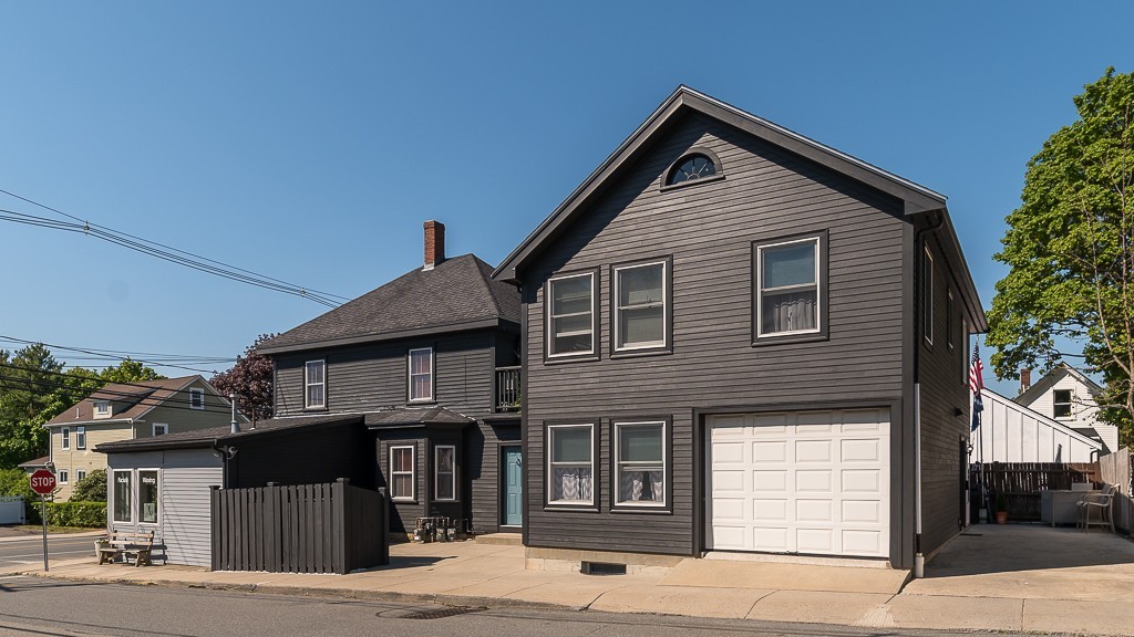 37 Topsfield Road Ipswich, MA 01938 - Photo 5 of 30