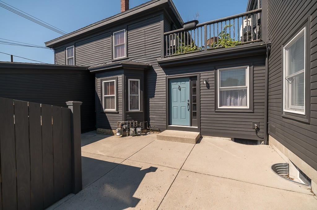 37 Topsfield Road Ipswich, MA 01938 - Photo 6 of 30