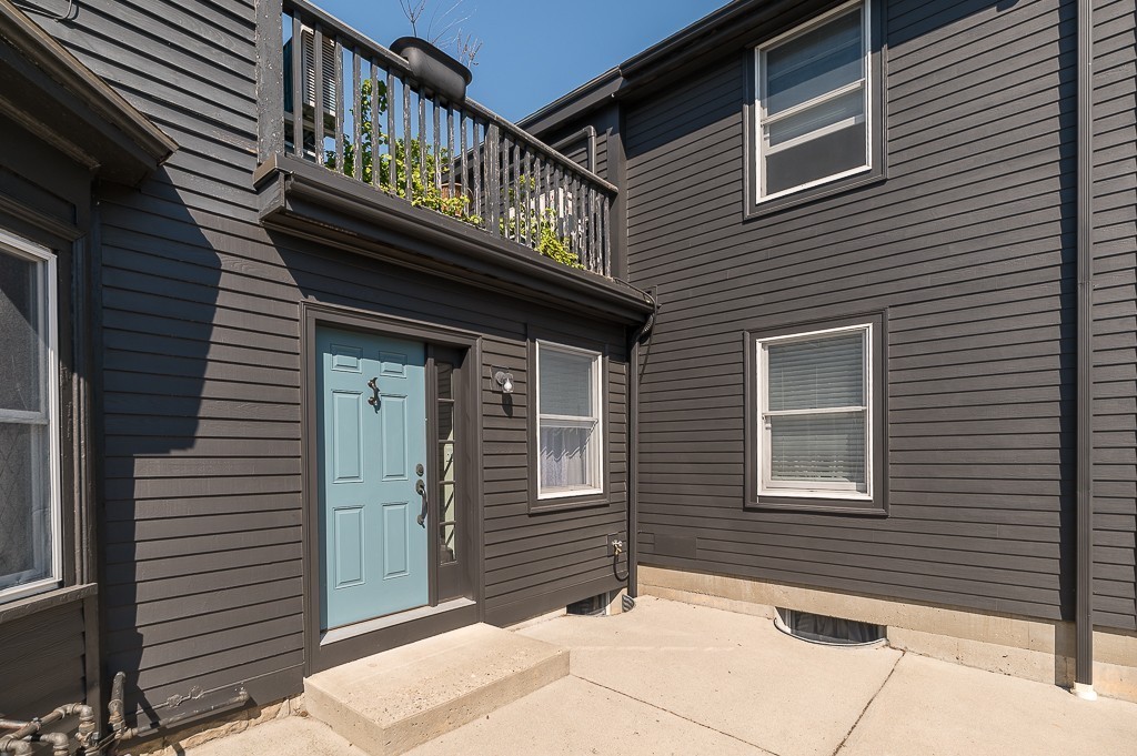 37 Topsfield Road Ipswich, MA 01938 - Photo 8 of 30