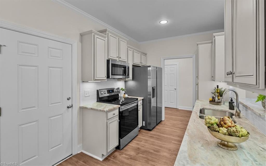 1055 St Michaels Lane High Point, NC 27265 - Photo 7 of 28