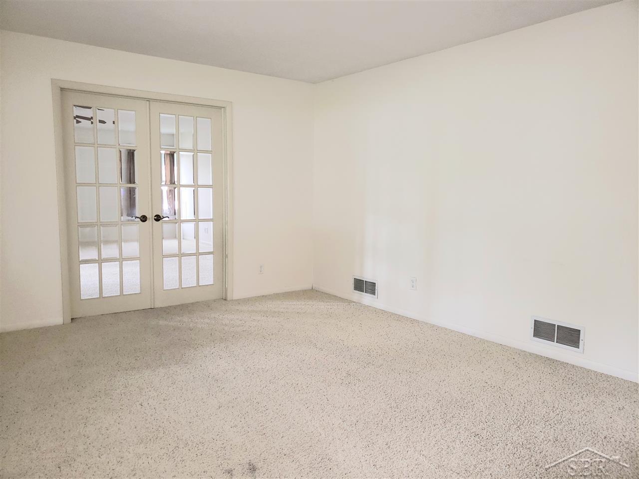 4351 Stork Road Saginaw, MI 48604 - Photo 3 of 20 Family Room