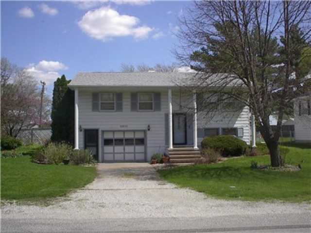 13605 137th Street West Taylor Ridge, IL 61284 - Photo 1 of 5