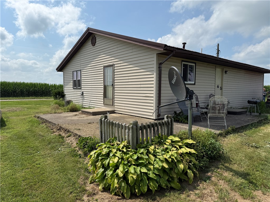 19292 Spg Hl Road Sumner, IL 62466 - Photo 3 of 22
