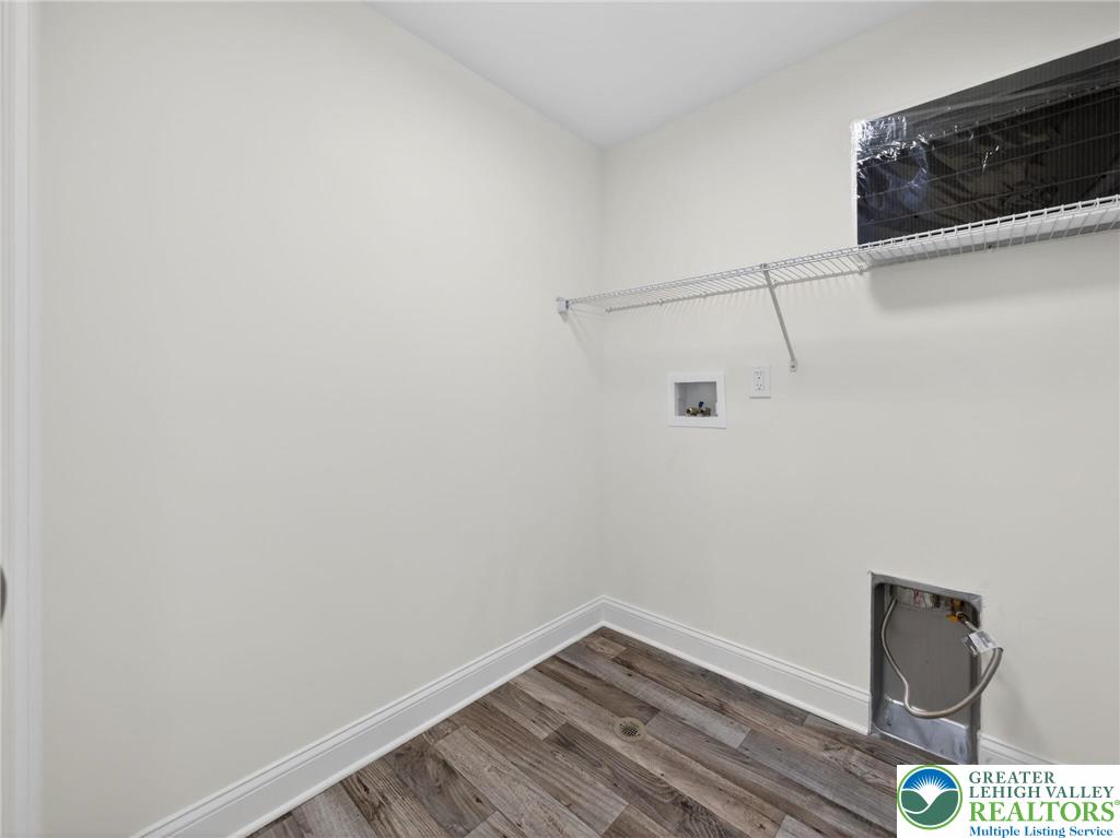 477 Newlins Road East Easton, PA 18040 - Photo 49 of 69 Laundry room