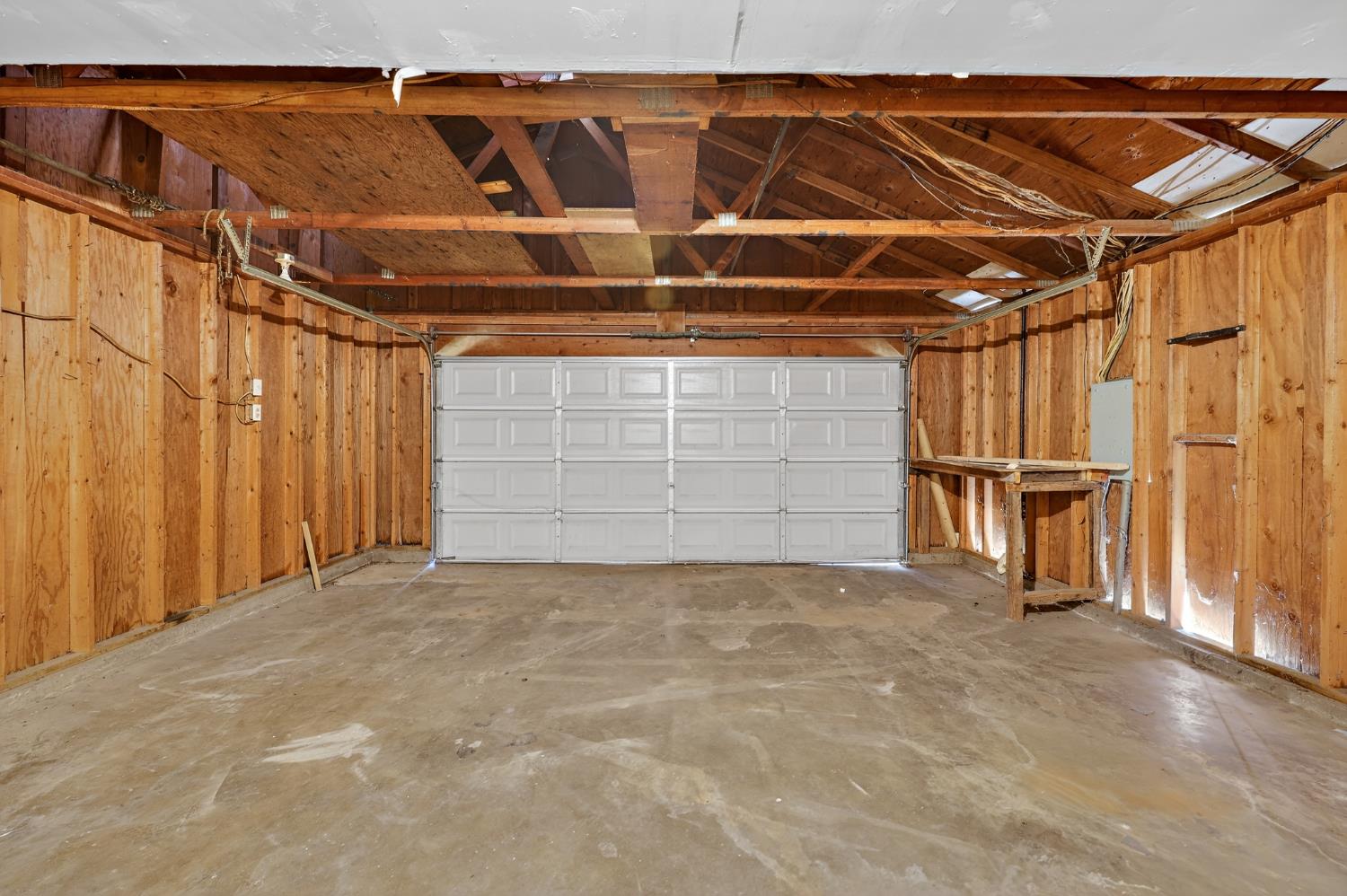 2915 Balsam Way Merced, CA 95348 - Photo 29 of 40 a view of backyard with garage