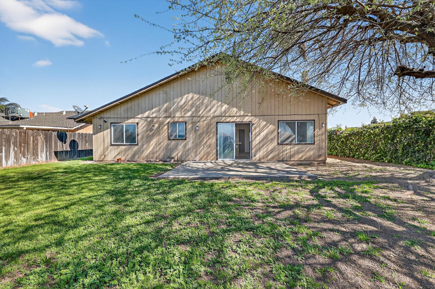 2915 Balsam Way Merced, CA 95348 - Photo 35 of 40 a view of a house with a yard