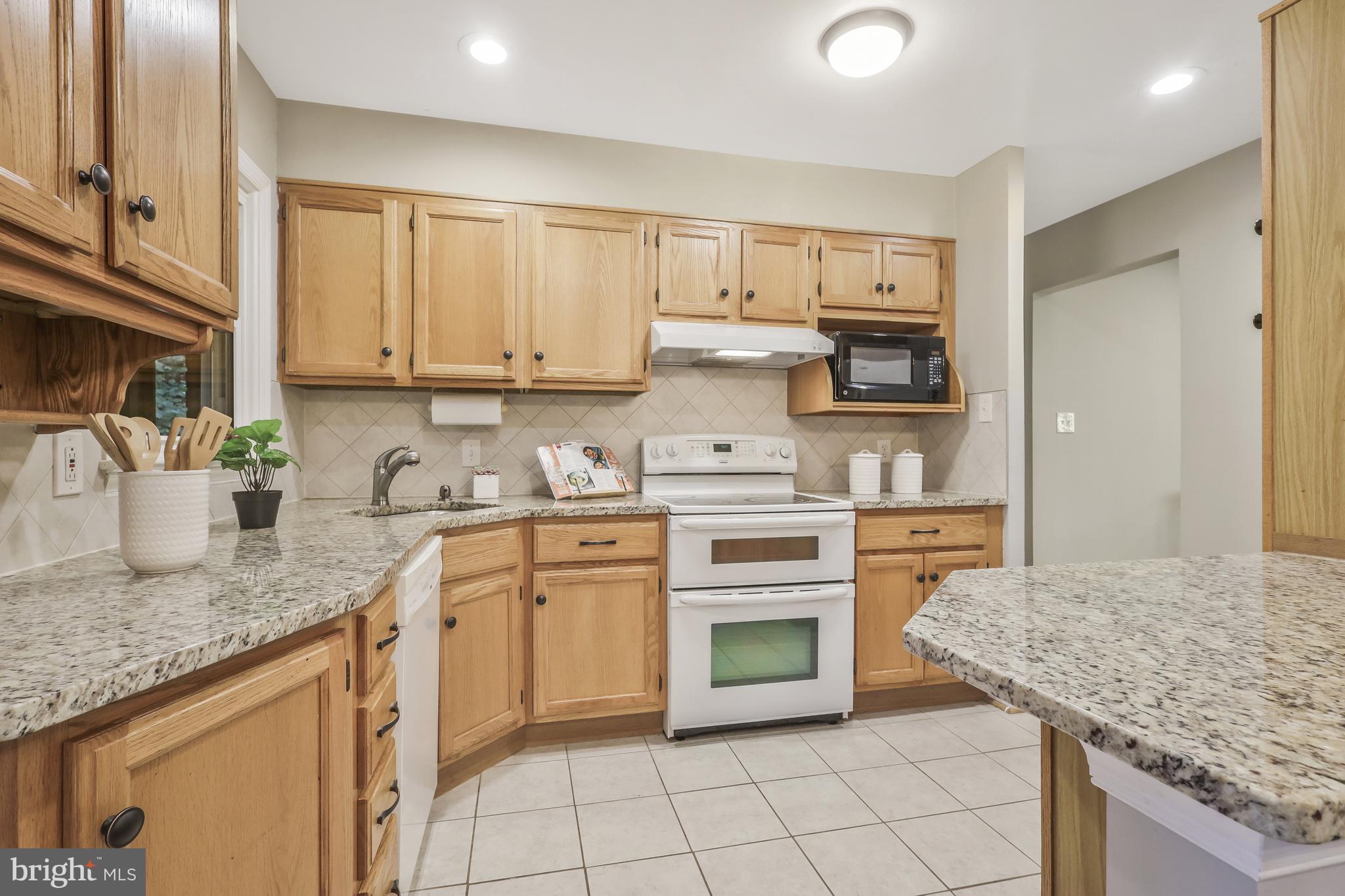 5512 Brookland Road Alexandria, VA 22310 - Photo 13 of 34 kitchen from dining room