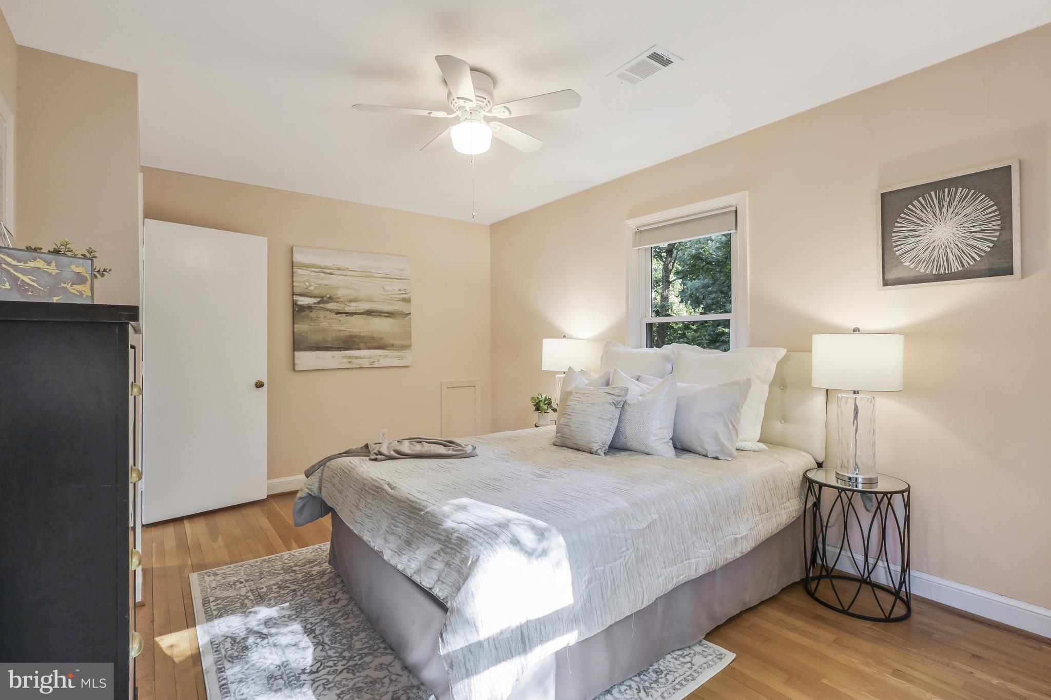 5512 Brookland Road Alexandria, VA 22310 - Photo 18 of 34 master BR