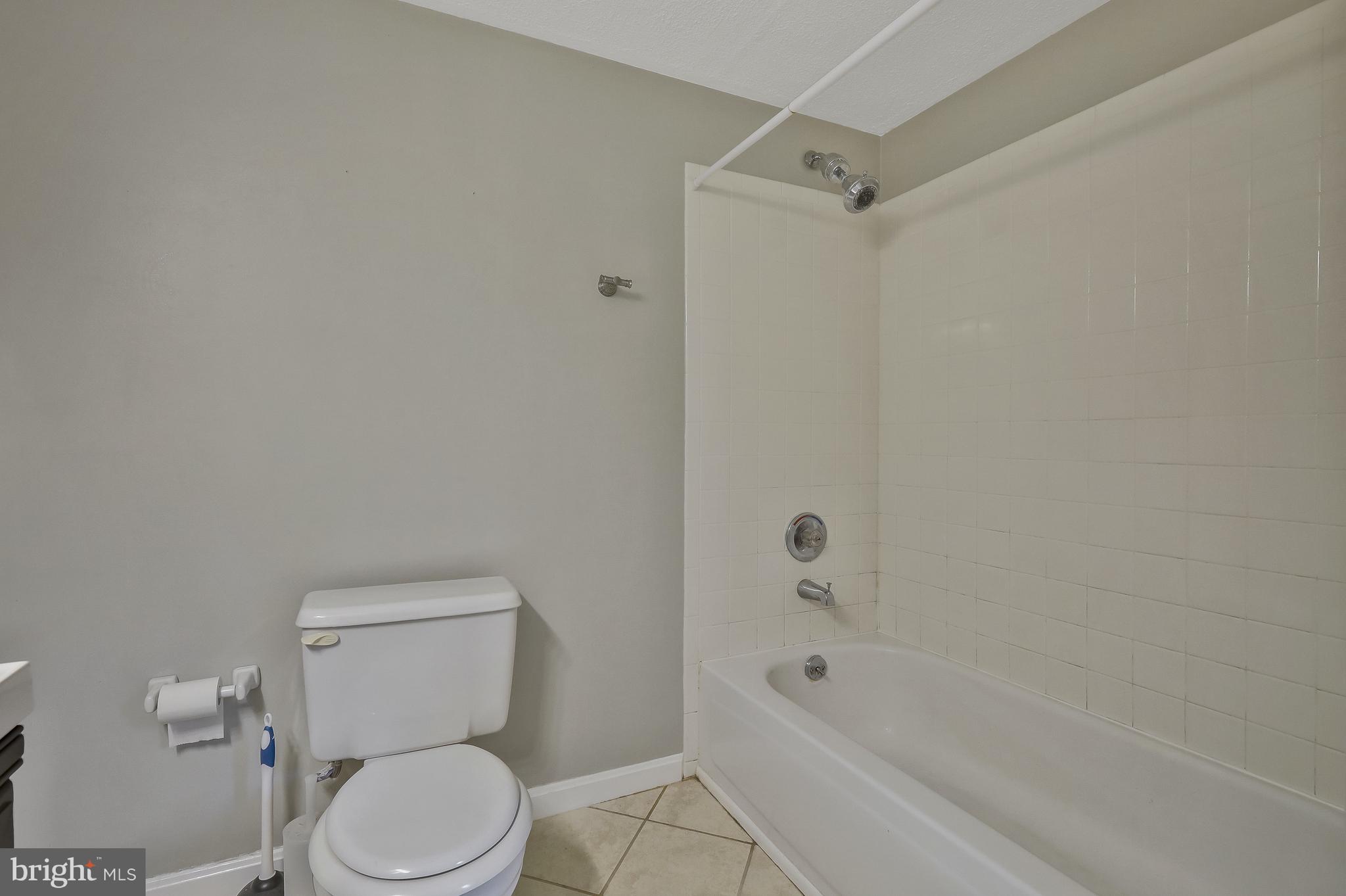 5512 Brookland Road Alexandria, VA 22310 - Photo 25 of 34 Basement bathroom tub/shower