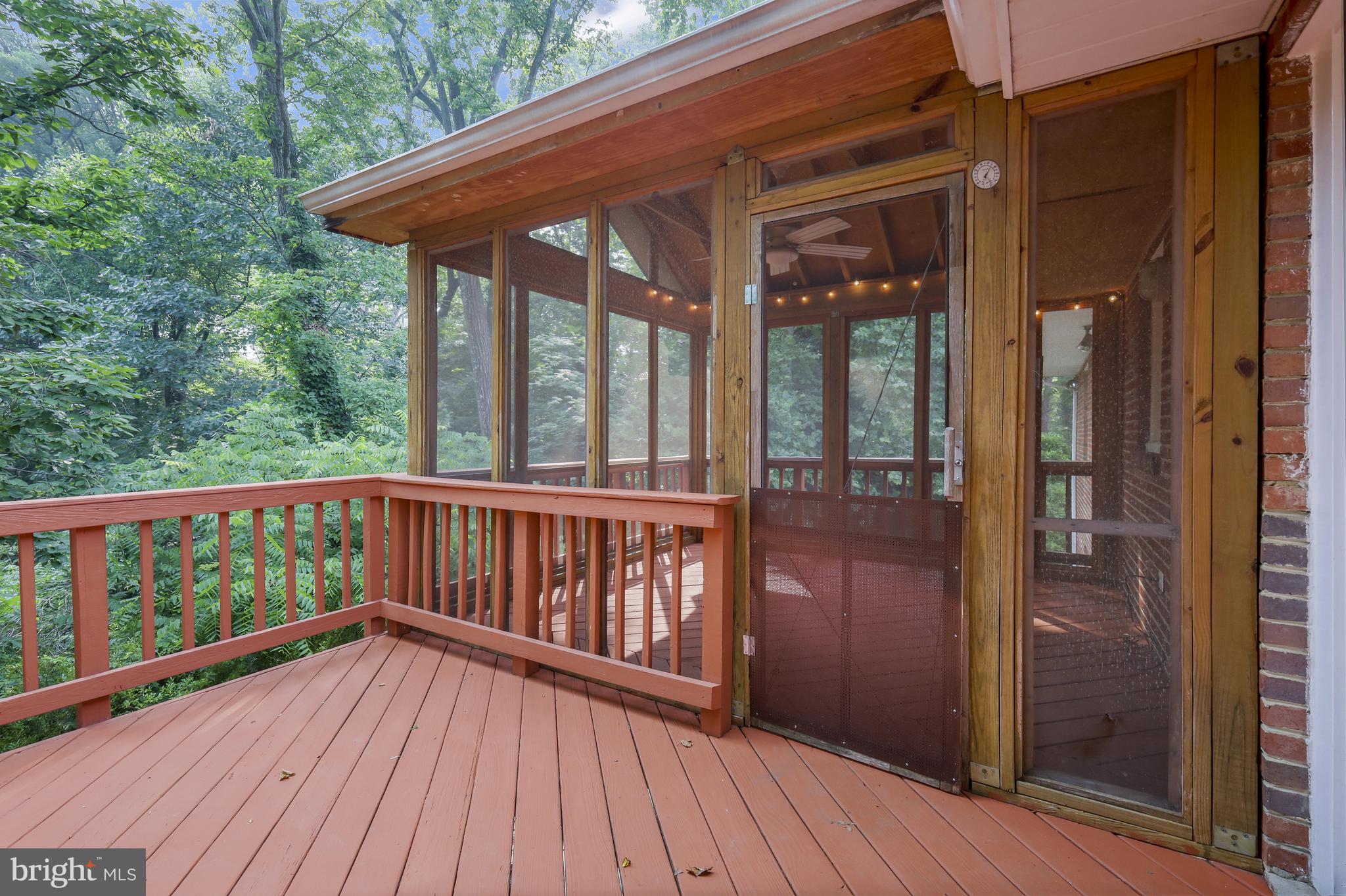5512 Brookland Road Alexandria, VA 22310 - Photo 30 of 34 Screened porch from deck