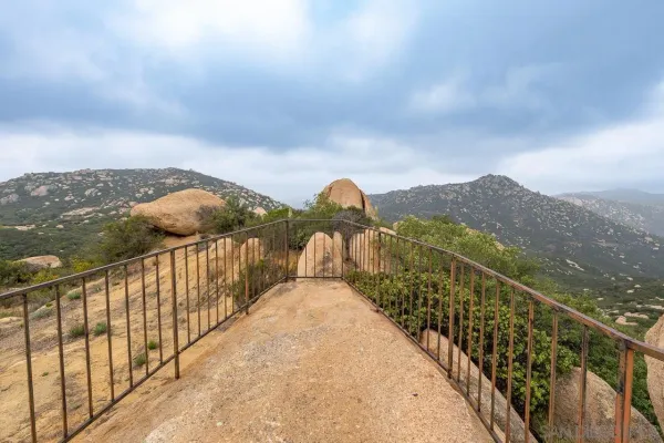 $1,780,000 | 18988 Via Pamela, Jamul, CA 91935