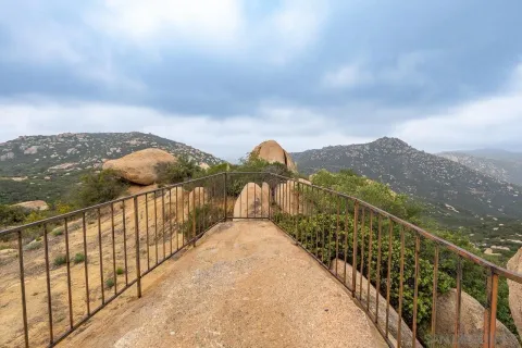 $1,780,000 | 18988 Via Pamela, Jamul, CA 91935