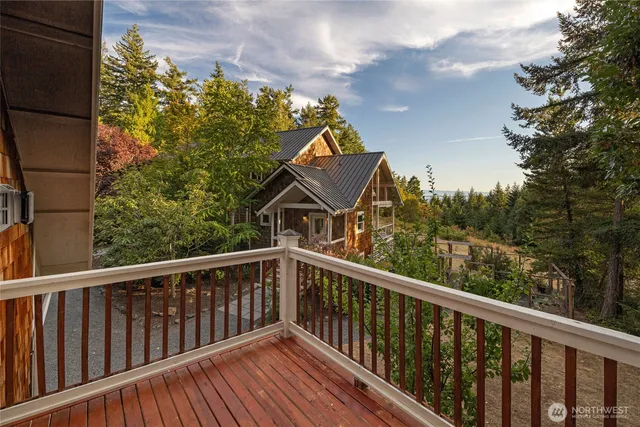 a view of a house with a outdoor space