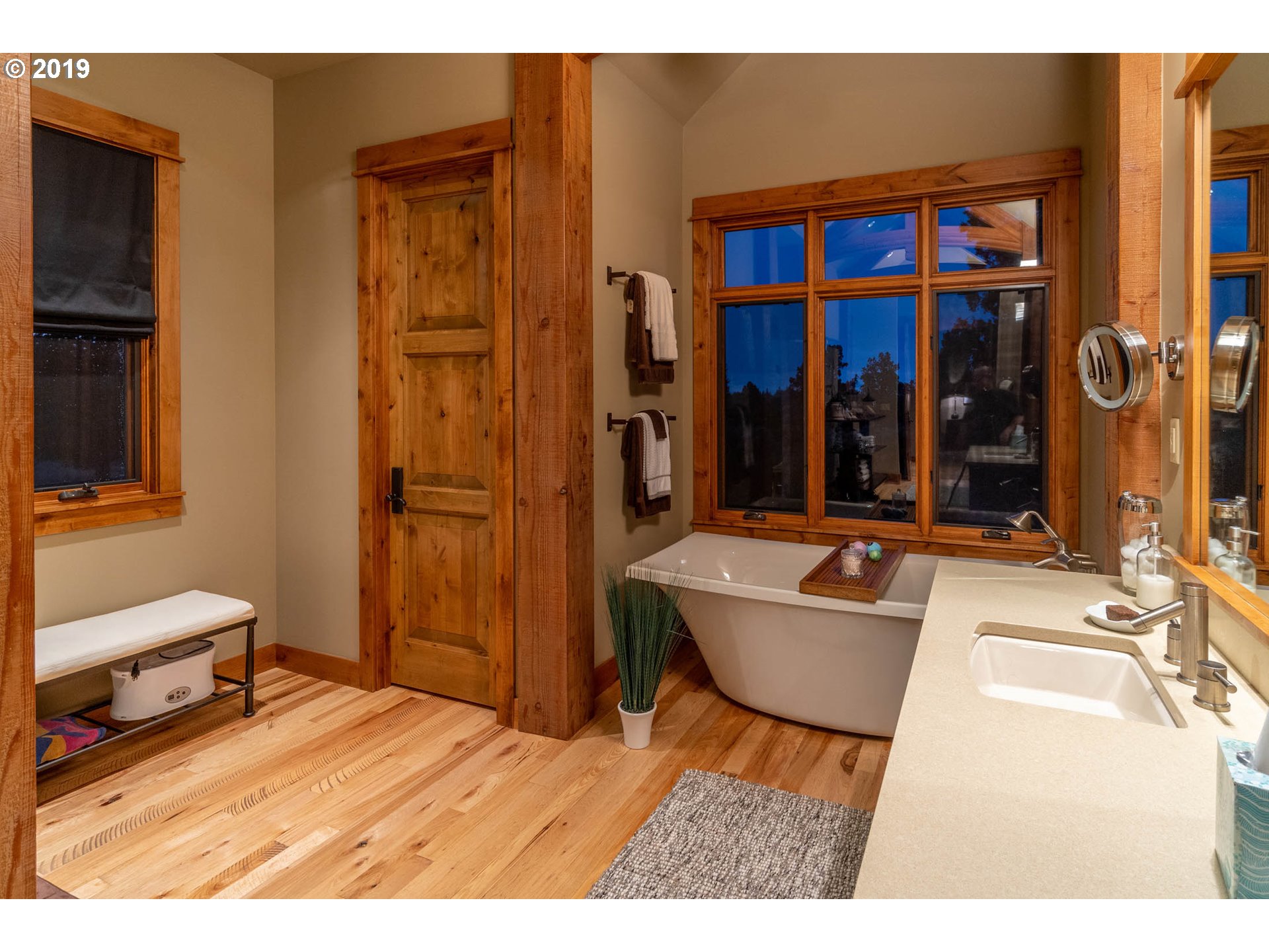 61425 Gosney Road Bend, OR 97702 - Photo 15 of 32