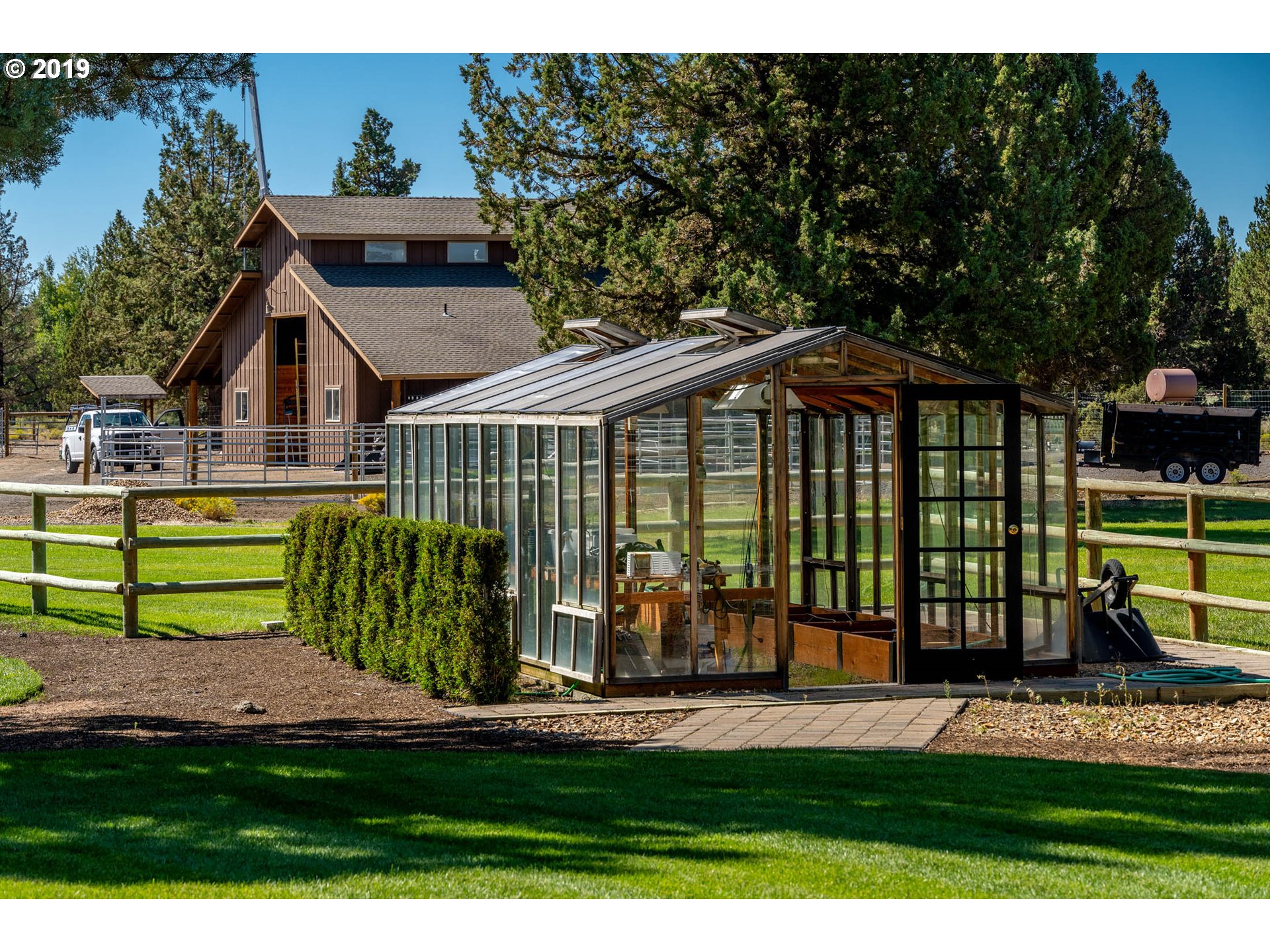 61425 Gosney Road Bend, OR 97702 - Photo 21 of 32