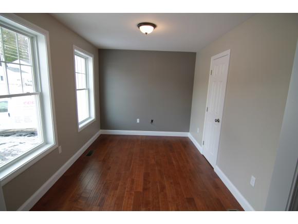 341 Main Dunstable Road Nashua, NH 03062 - Photo 10 of 21