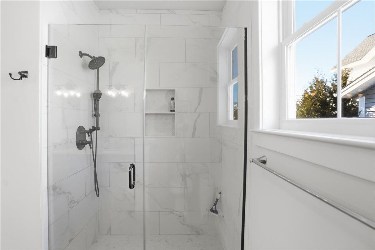 87 South Jefferson Road South Burlington, VT 05403 - Photo 16 of 52