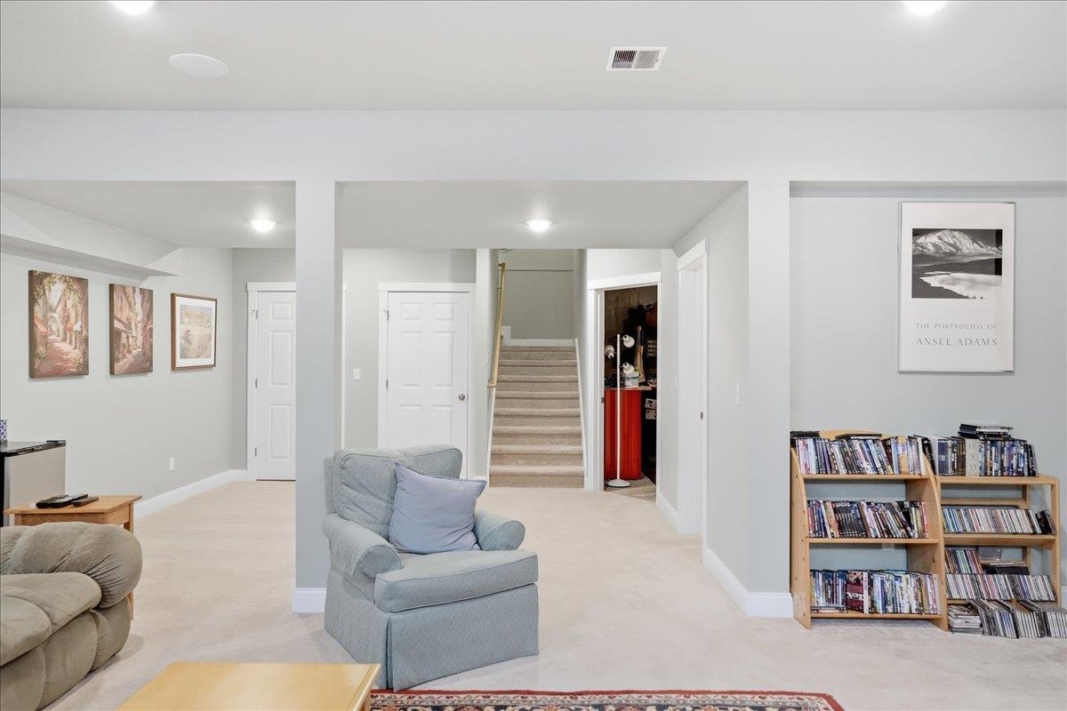 87 South Jefferson Road South Burlington, VT 05403 - Photo 30 of 52