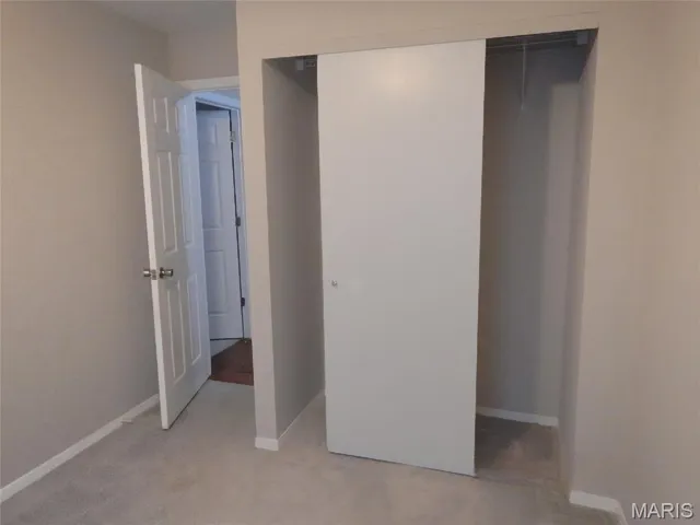 $304,000 | 2 Charleroi Place, Lake St. Louis, MO 63367