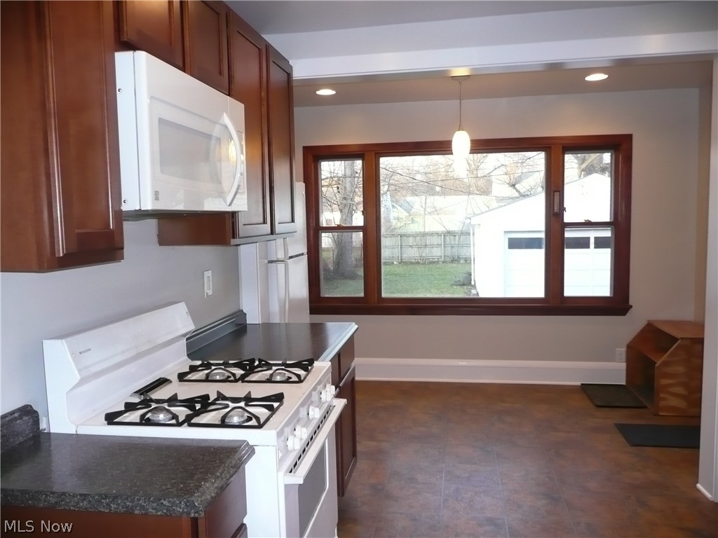 4417 Ardmore Road South Euclid, OH 44121 - Photo 7 of 15