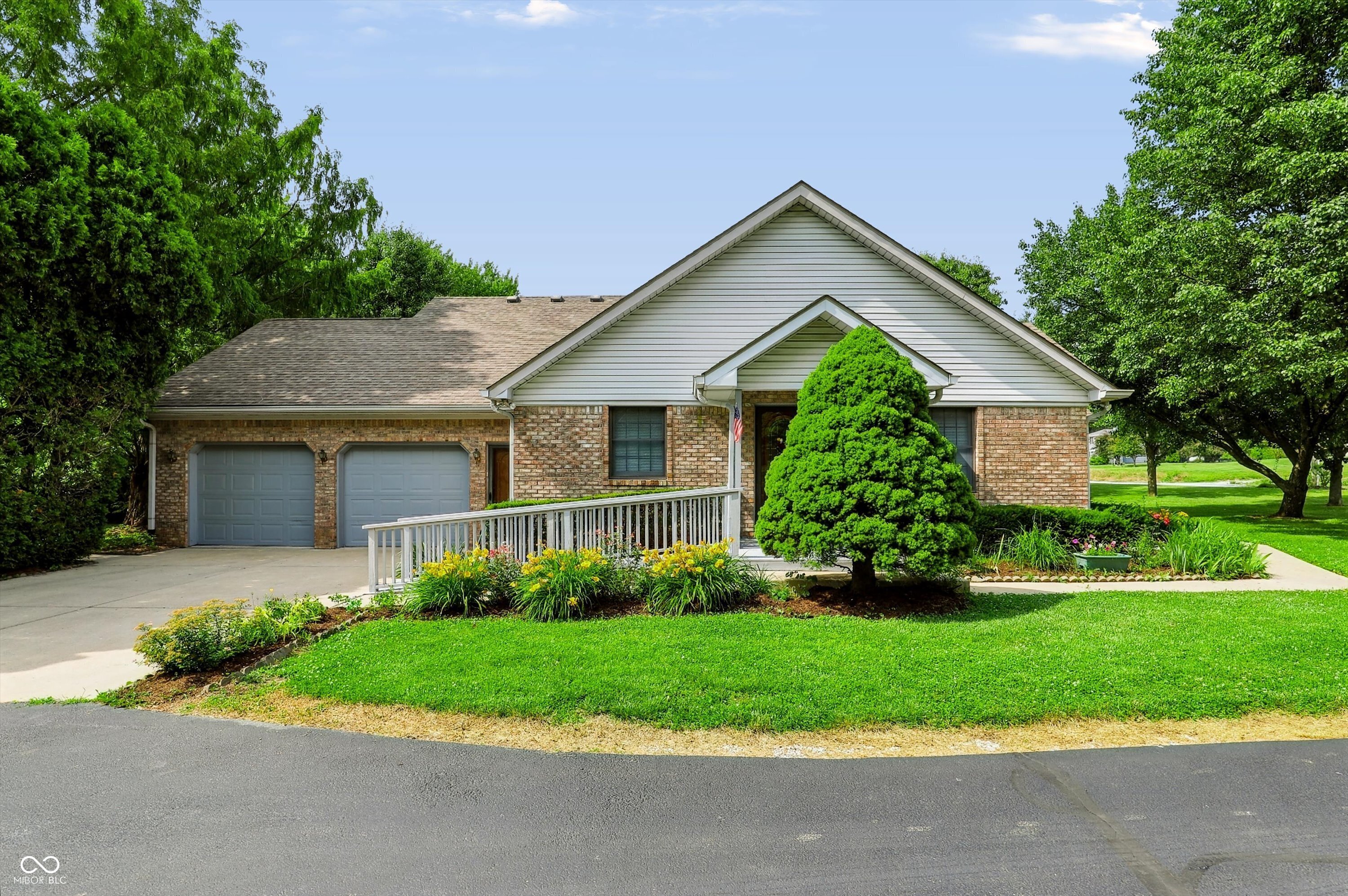 8628 North Briarhopper Road Monrovia, IN 46157 - Photo 2 of 50
