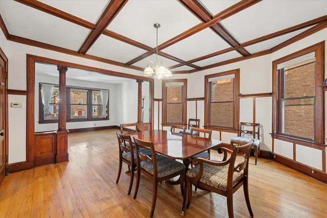 $835,000 | 7252 North Bell Avenue, Chicago, IL 60645