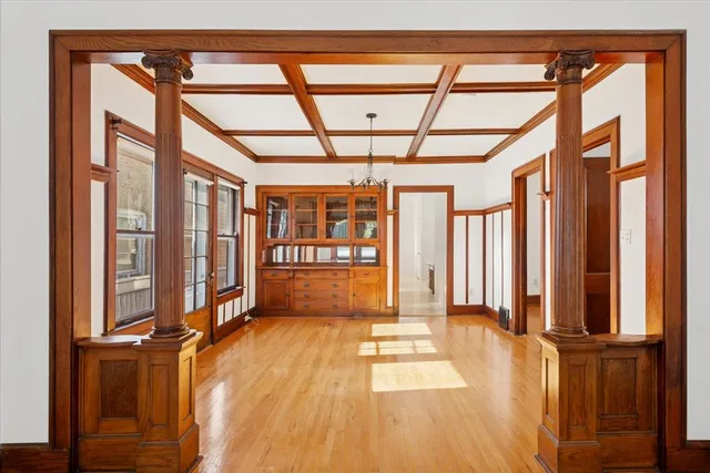 $835,000 | 7252 North Bell Avenue, Chicago, IL 60645