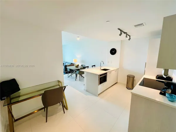 $3,400 | 501 Northeast 31st Street, Unit 2204, Miami, FL 33137