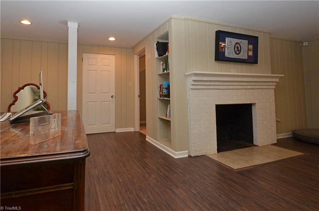1025 Huntingdon Road Winston-Salem, NC 27104 - Photo 17 of 26 Fourth bedroom/office has large closet.