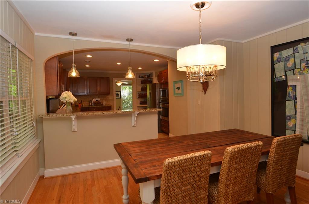 1025 Huntingdon Road Winston-Salem, NC 27104 - Photo 8 of 26 Dining room