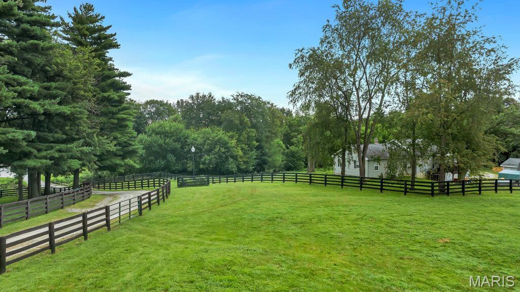 17407 Highway 109 Dow, IL 62022 - Photo 2 of 59