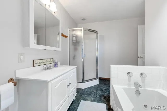 $380,000 | 17407 Highway 109, Dow, IL 62022