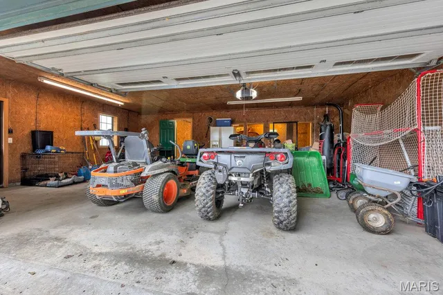 $380,000 | 17407 Highway 109, Dow, IL 62022