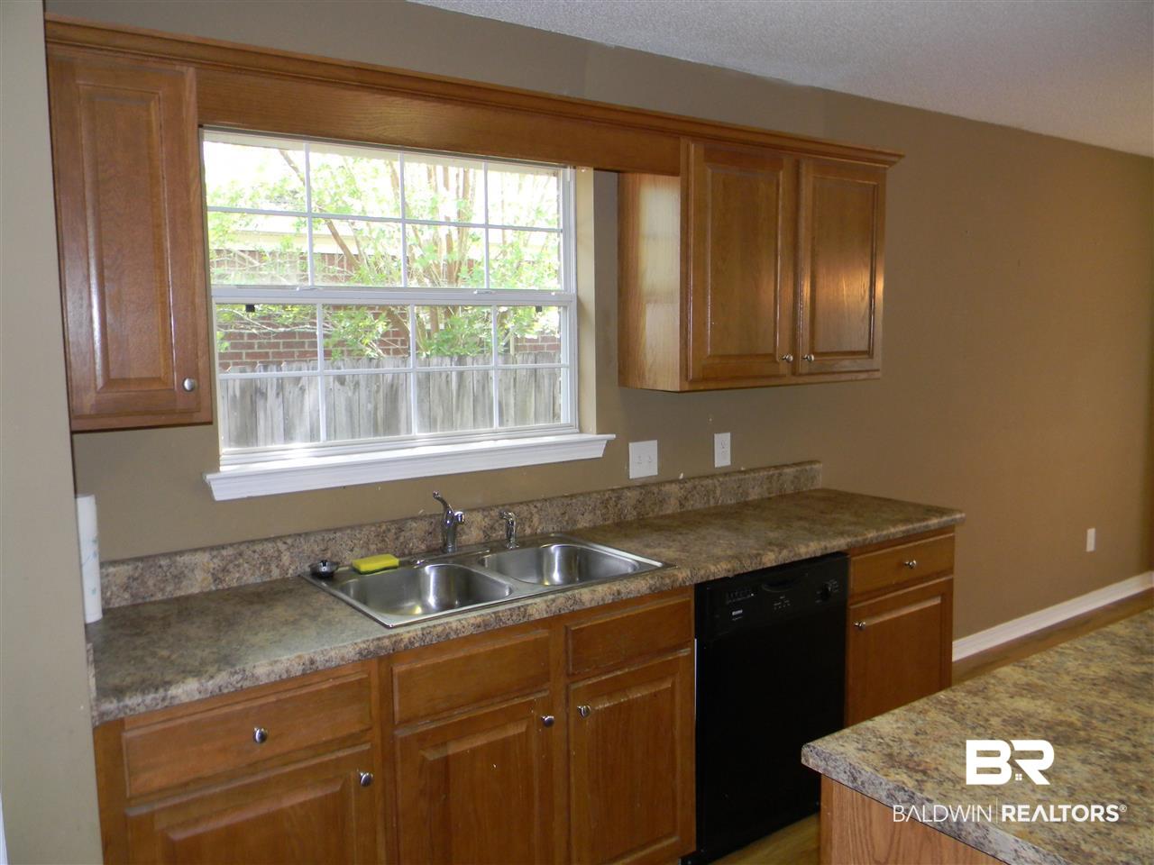 2206 Spring Grove North Mobile, AL 36695 - Photo 10 of 21