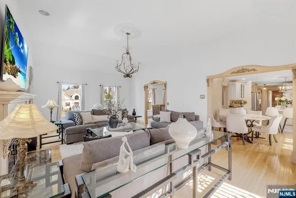 $1,359,995 | 4 Michele Court, Wayne, NJ 07470