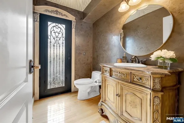 $1,359,995 | 4 Michele Court, Wayne, NJ 07470