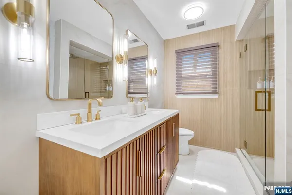 $1,359,995 | 4 Michele Court, Wayne, NJ 07470