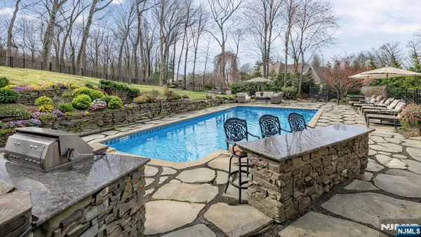 $1,359,995 | 4 Michele Court, Wayne, NJ 07470