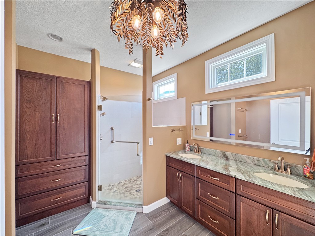13475 Old State Road Charleston, IL 61920 - Photo 16 of 34