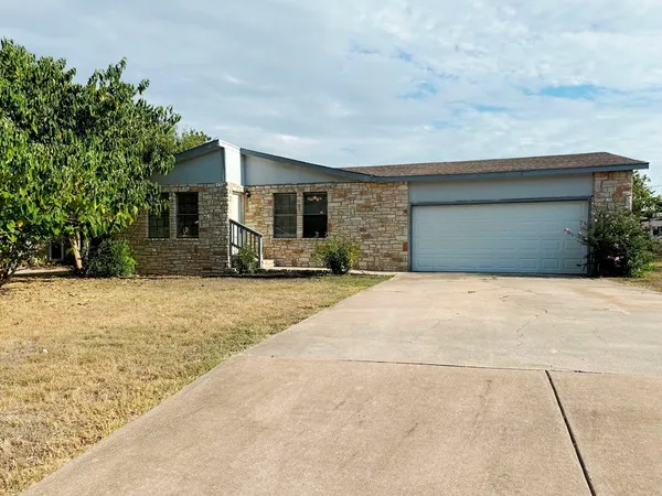 $1,700 | 600 Seminole Road, Leander, TX 78641