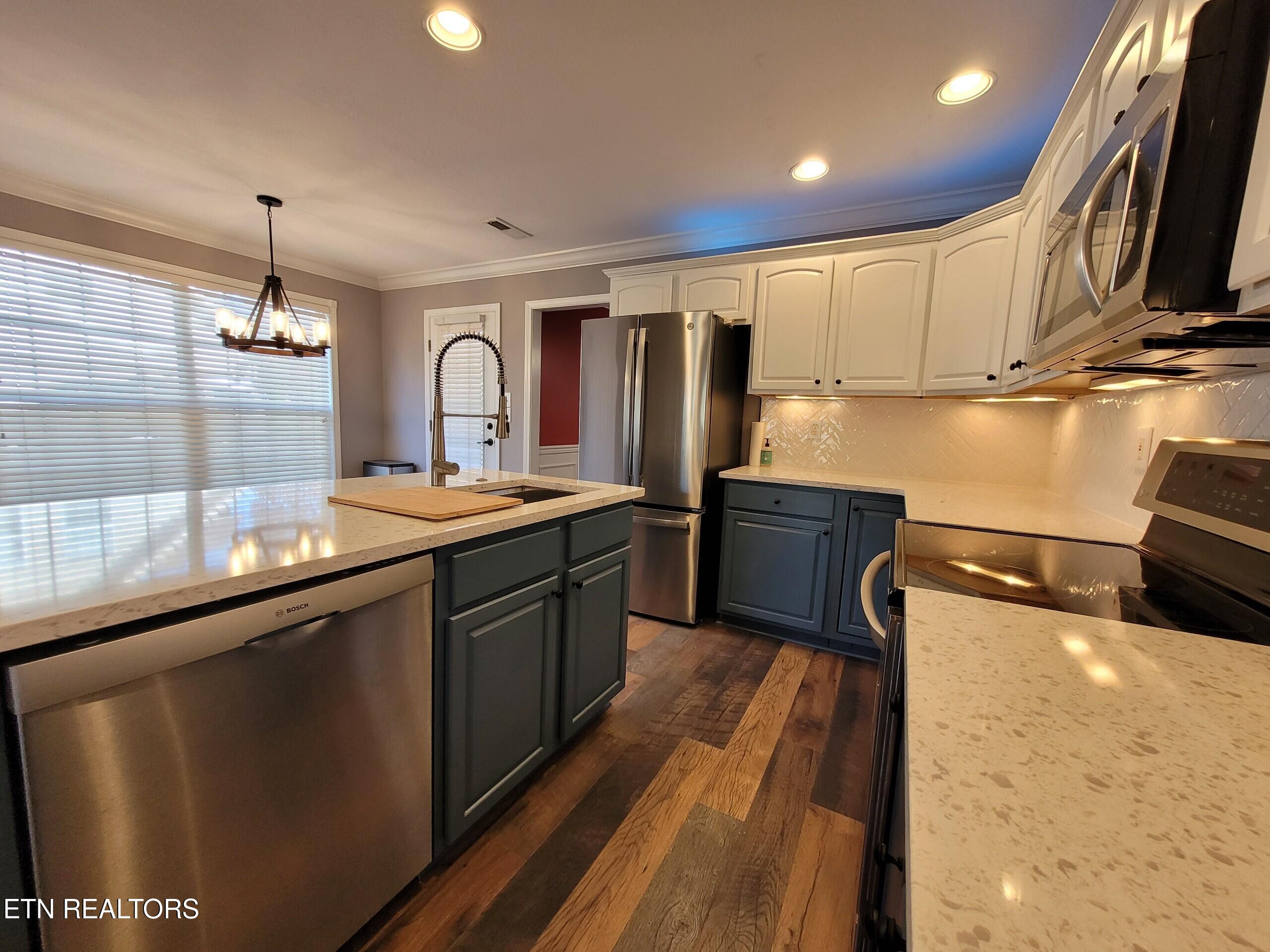 12649 Clear Ridge Road Knoxville, TN 37922 - Photo 5 of 18 Attach174112_20241105_150246