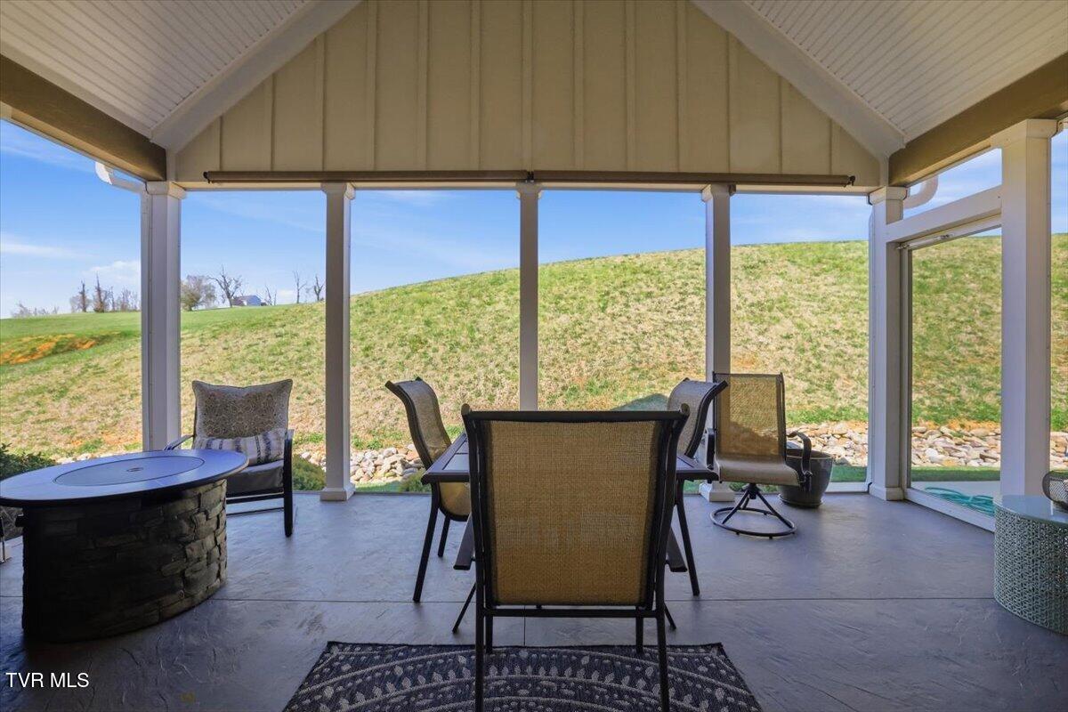 2233 Windswept Way Morristown, TN 37814 - Photo 8 of 60 08-2233_Windswept_Way_053