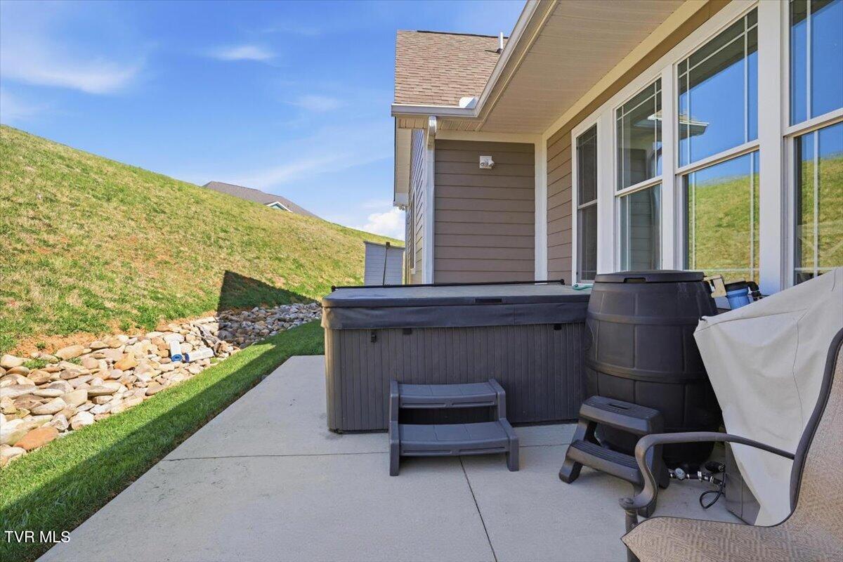 2233 Windswept Way Morristown, TN 37814 - Photo 10 of 60 10-2233_Windswept_Way_056